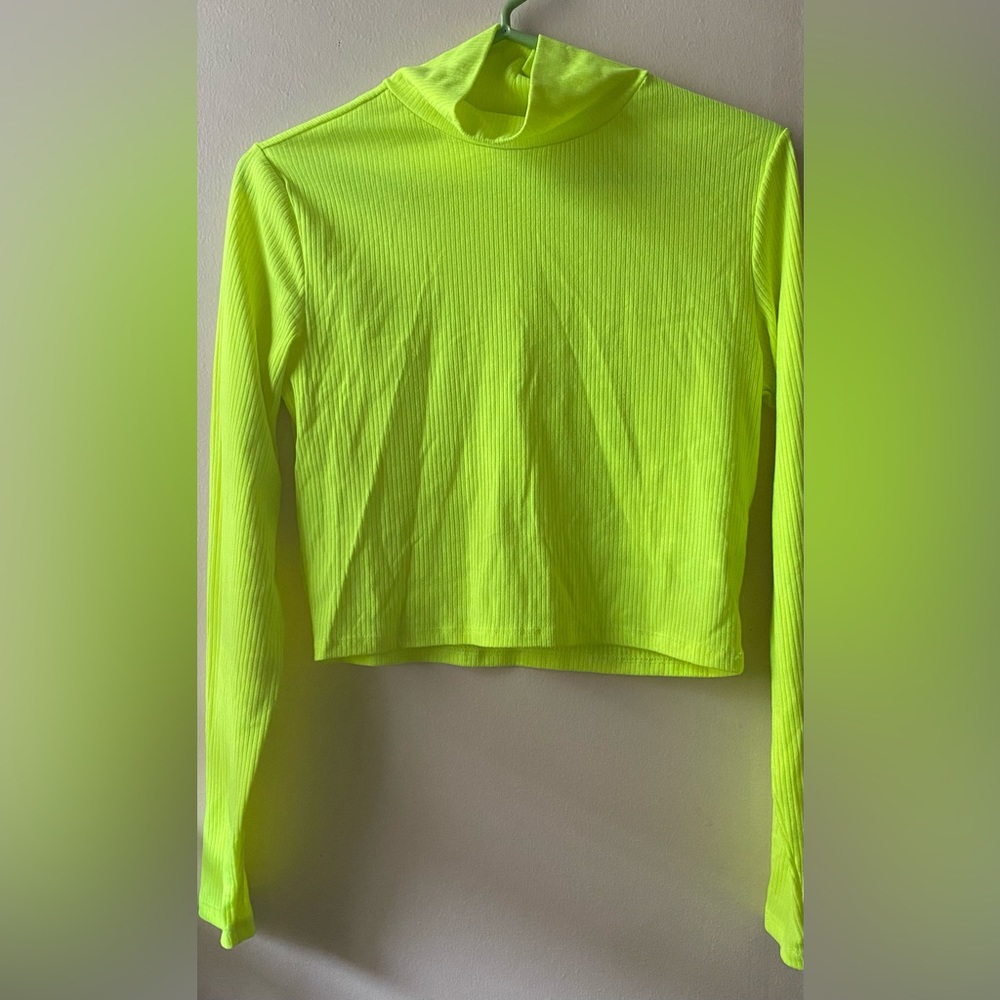 H&M neon yellow long sleeve turtle neck crop top size medium
